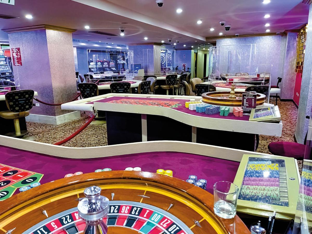 Waldorf Hotel 卡拉卡斯 外观 照片