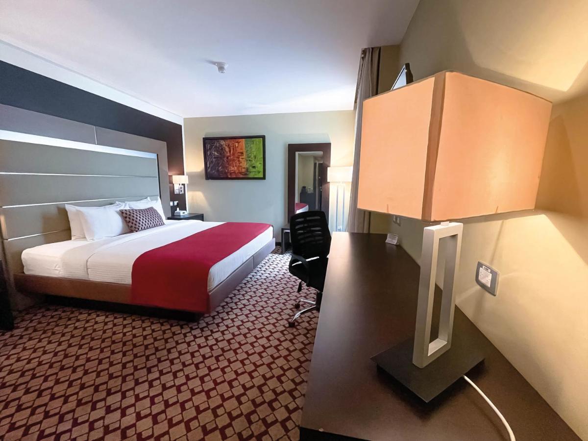 Waldorf Hotel 卡拉卡斯 外观 照片