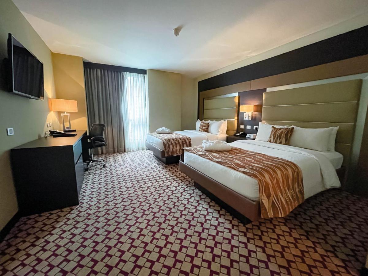 Waldorf Hotel 卡拉卡斯 外观 照片
