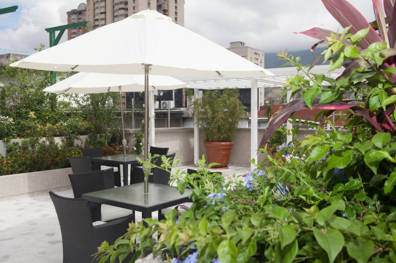 Waldorf Hotel 卡拉卡斯 外观 照片